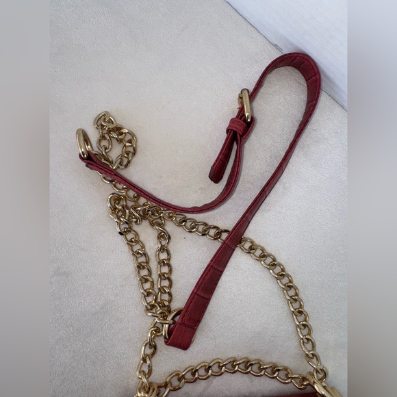 New Bebe Michelle Mini Saddle Red Croc-Embossed Chain Shoulder Bag-New With Tags - Picture 9 of 16